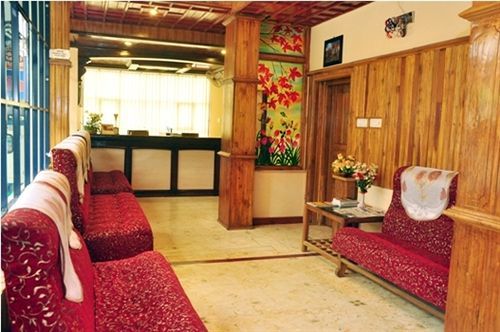 Hotel Fabexpress Luminos Dwelling Ikka Nagar Munnar Esterno foto